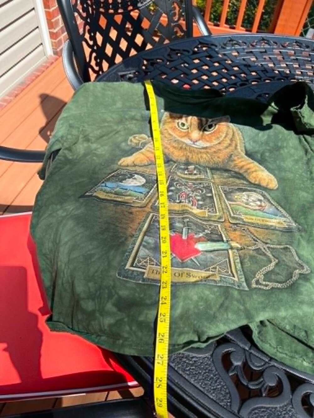 "The Reader" T-shirt by The Mountain Cat Reading Tarot Size L - Picture 10 of 11